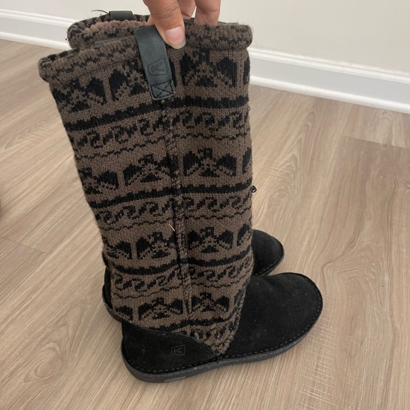 Keen Women's 7 Auburn Eagle Pattern Black Suede Sweater Fleece Lined Mid Boots - Picture 6 of 8